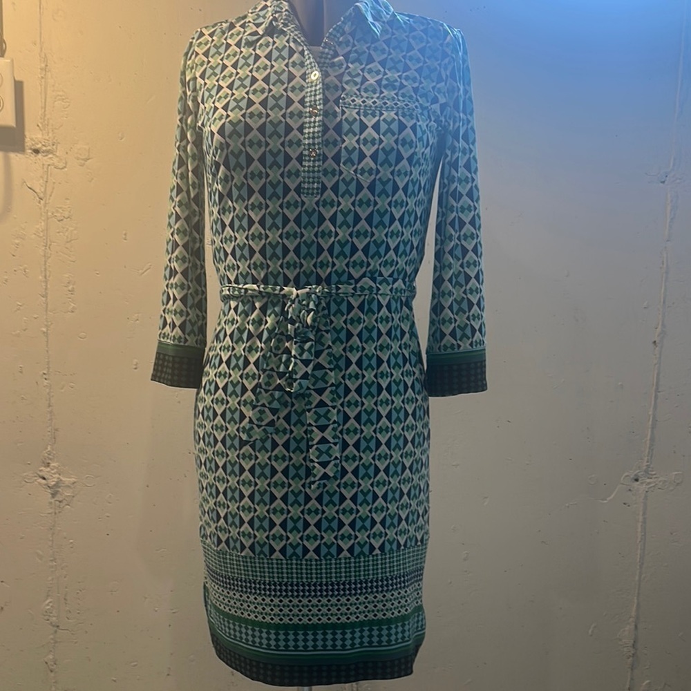 Donna Morgan Geometric Patterned Green white and Blue Dress w belt & buttons